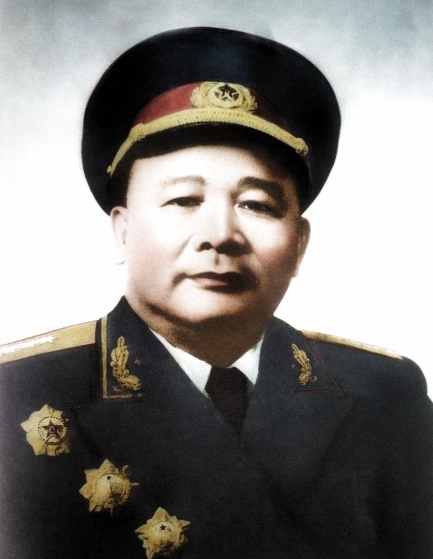 從徐海東三次“讓官”看干部如何修心